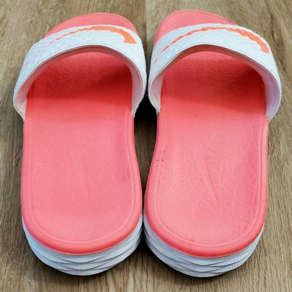 NIke Womens Benassi Solarsoft Slide Sandals Size 9 - Picture 4 of 6